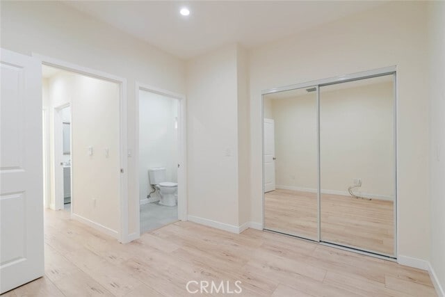 Building Photo - 10526 Hillhaven Ave