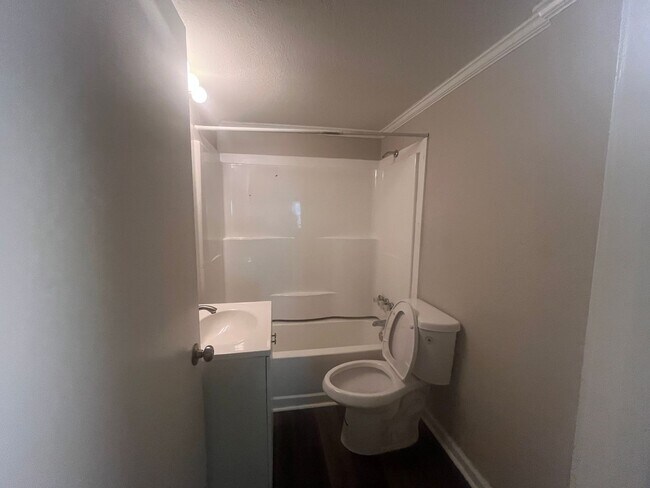 Building Photo - 4 Br 2 Bath Home for rent in NLR