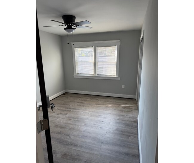 Building Photo - 3236 Lohrs Ln