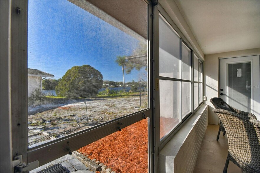 Building Photo - 570 Casler Ave