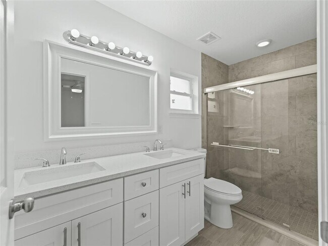Building Photo - 563 Marion Oaks Blvd