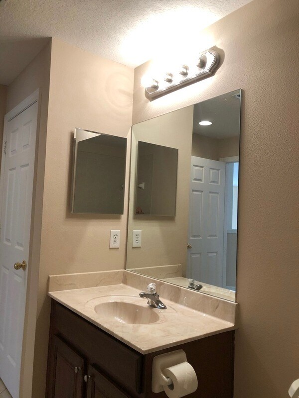Building Photo - 1561 Travertine Terrace