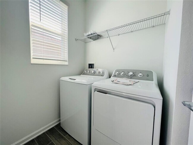 Building Photo - 11422 Great Rock St