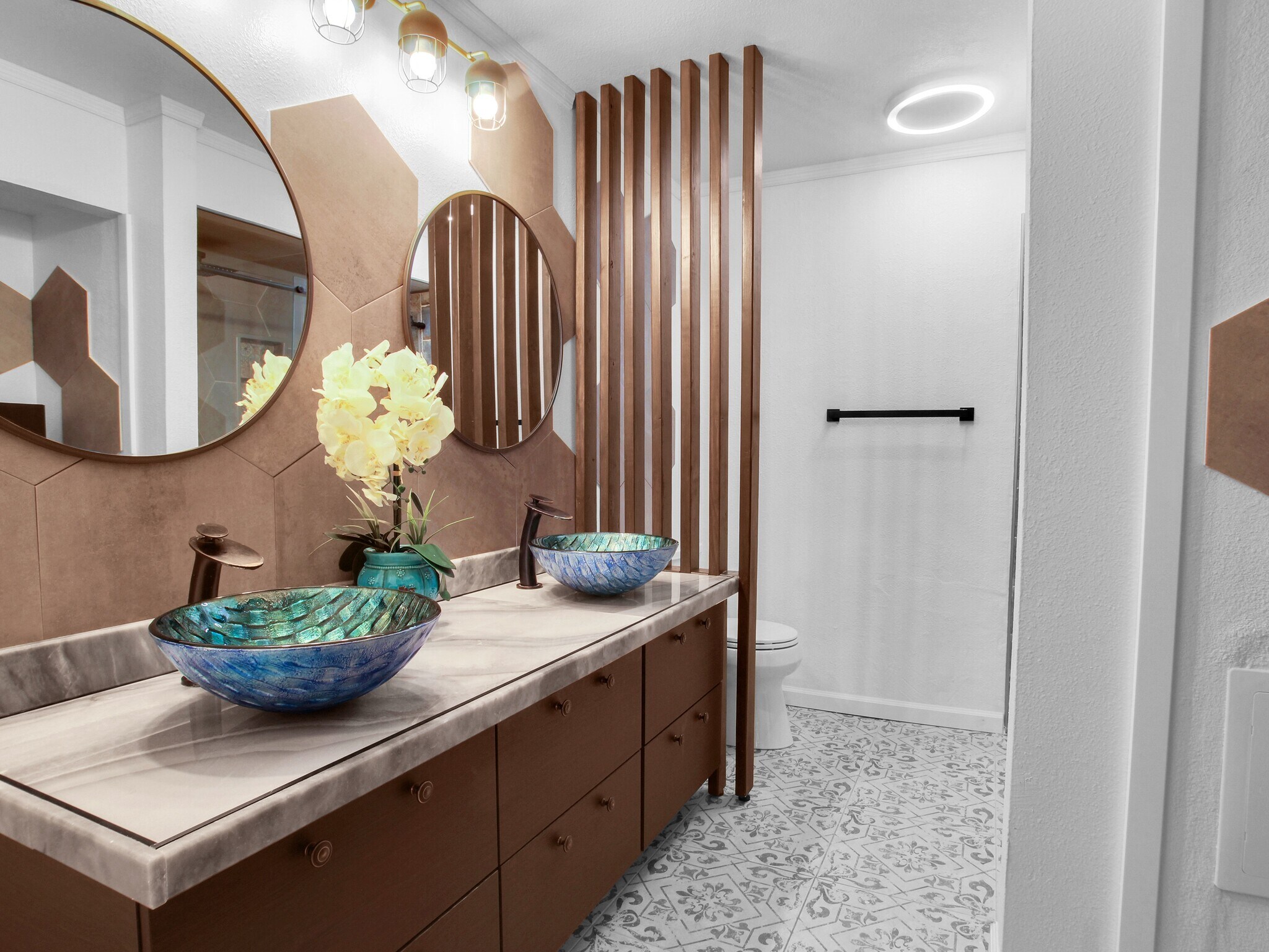 Building Photo - 6314 Friars Rd