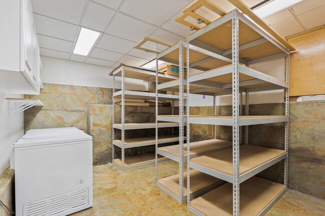 Building Photo - 12135 107th Ave NE