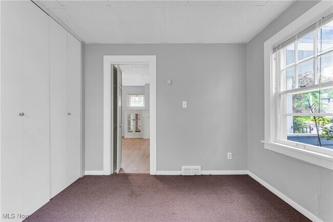 Building Photo - 5145 E 113th St
