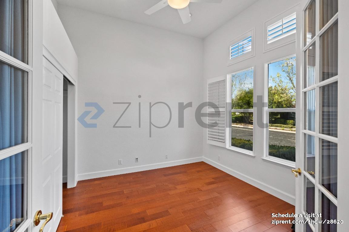 Building Photo - 9307 Mediar Dr