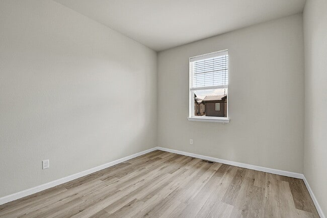 Building Photo - $3,150.00, 3 bed, 2 bath, located in Cente...