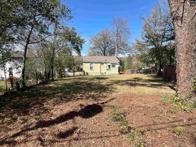 Building Photo - 704 S Bonham Rd