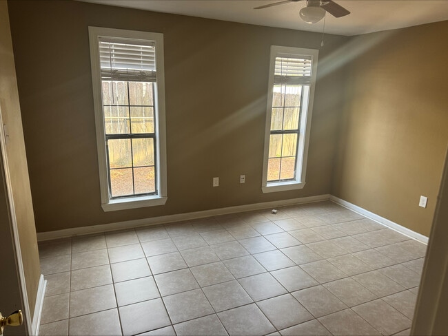 Building Photo - 16678 S Amite Dr