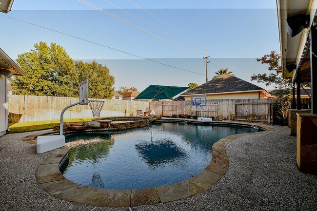 Building Photo - 20310 Silverwood Trail