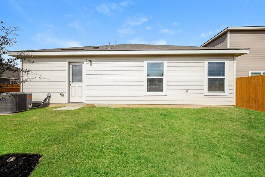 Building Photo - 12036 Claudette St