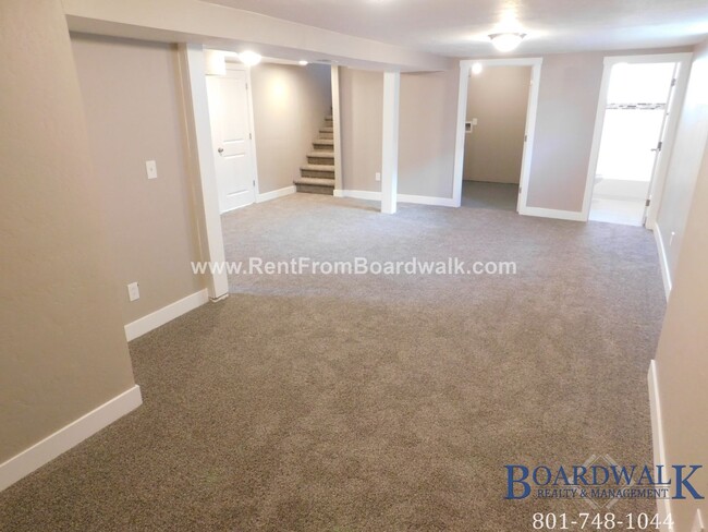 Building Photo - Fantastic SLC home!
