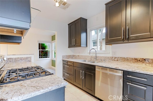 Building Photo - 6859 Hesperia Ave