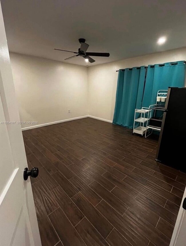 Building Photo - 7305 SW 135th Ct