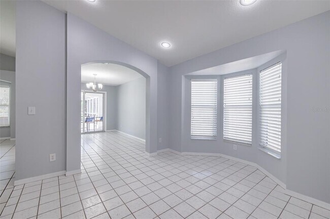 Building Photo - 1510 Oracle Dr