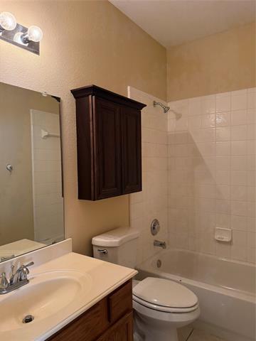 Building Photo - 1505 Lacewing Dr