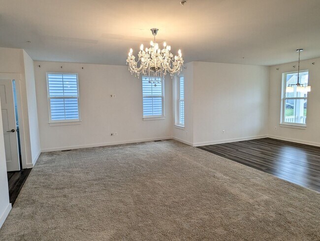 Building Photo - 1207 Marsalis Pl