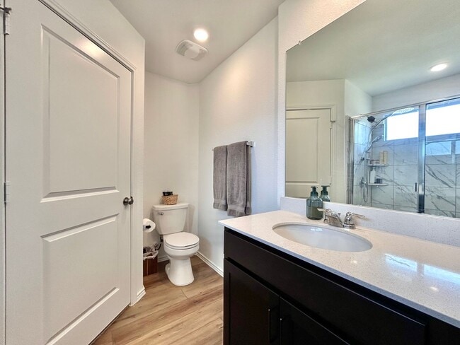 Building Photo - 3 BR / 2 BA Home for Rent in Hutto