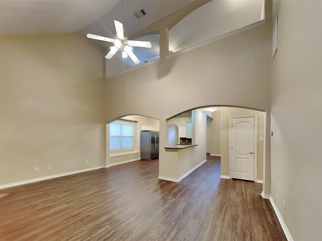 Building Photo - 38011 W Sulphur Creek Dr