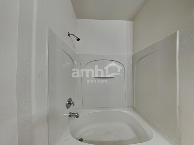 Building Photo - 8211 W Forest Grove Ave