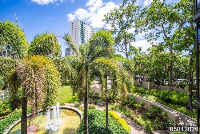Building Photo - Luxury 1-Bedroom Condo with Stunning Mountain Views