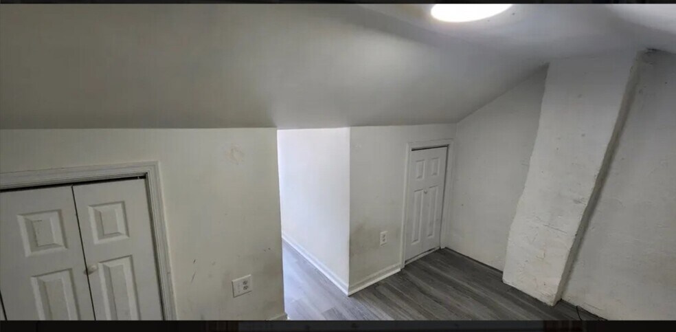Building Photo - 1217 Cotton St