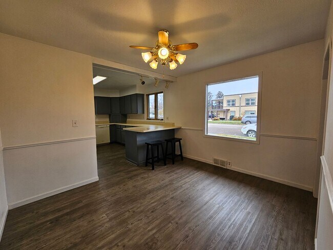 Building Photo - Beautiful Four Bedroom House with Dogs Considered