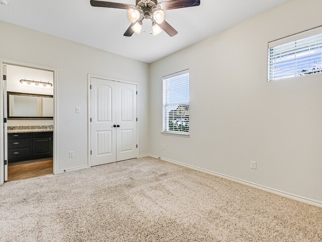 Building Photo - 3312 Airborne Ave