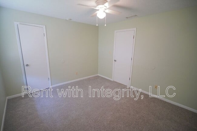 Building Photo - 2304 Hartsfield Ct