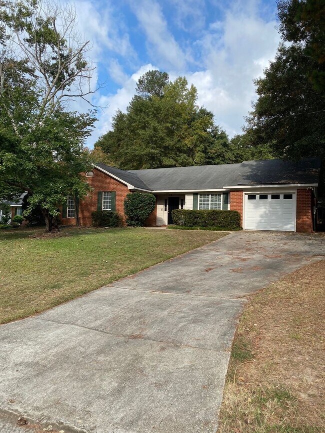 Building Photo - Beautiful home in the heart of Martinez