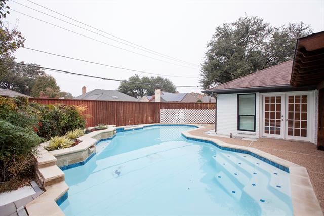 Building Photo - 16114 Shadybank Dr