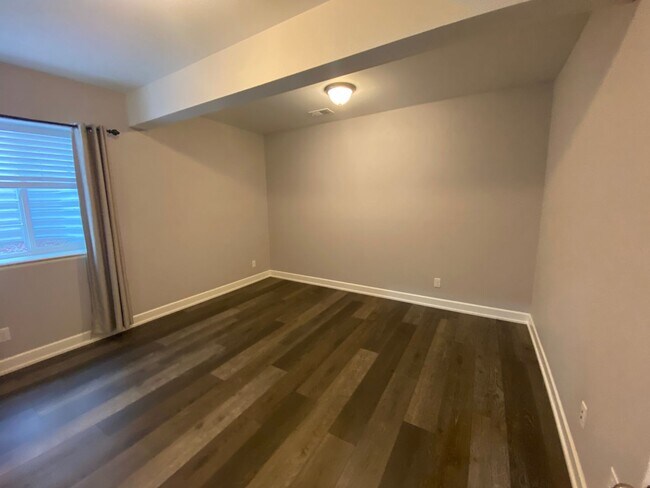 Building Photo - Incredible Home in Parker
