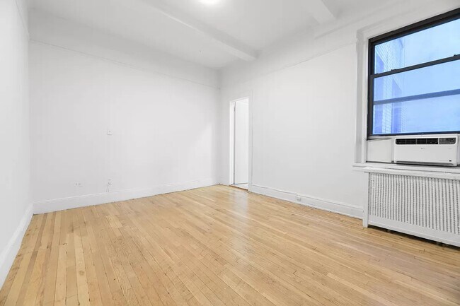 Primary Photo - 151 West 74th Street