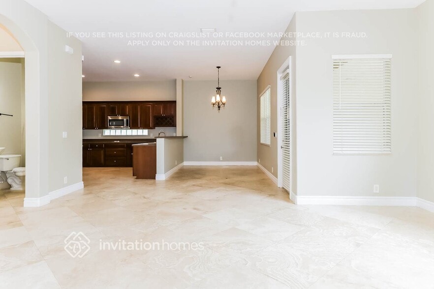 Building Photo - 1061 Grove Park Cir