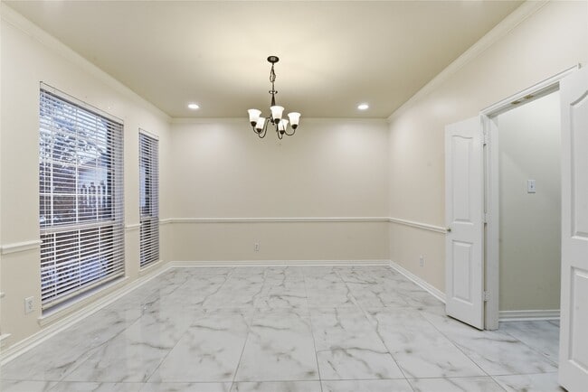 Building Photo - 6507 Hill Haven Ct