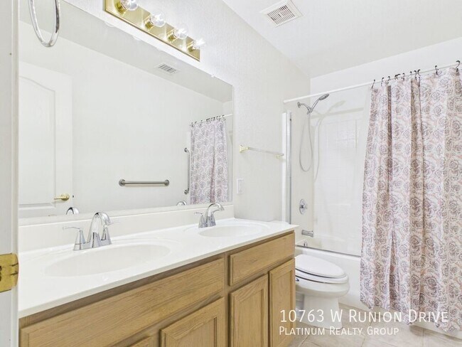 Building Photo - 10763 W Runion Dr