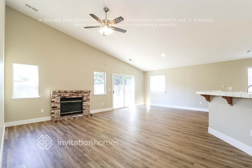 Building Photo - 1910 Rapid Falls Dr