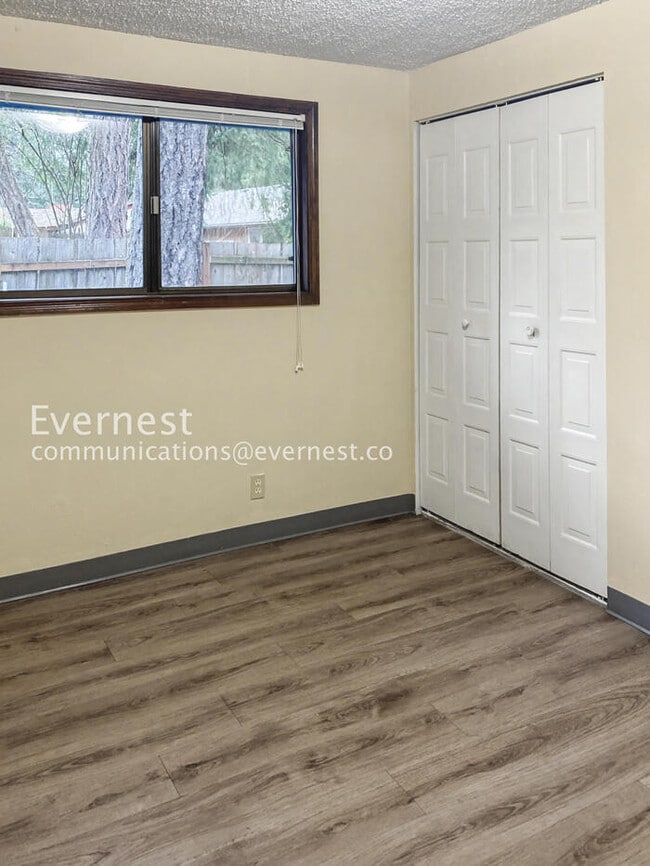 Building Photo - 88026 9th St