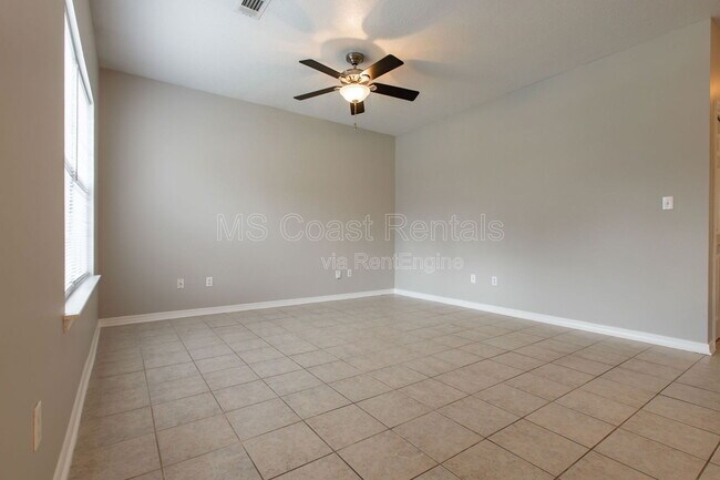 Building Photo - 9435 Bonanza Ln