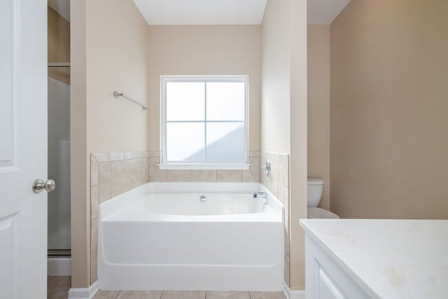 Building Photo - 528 Casey Ct