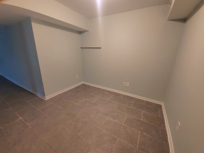 Building Photo - 116 Fox Chase