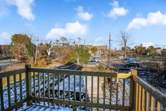 Building Photo - 6212 Avery St