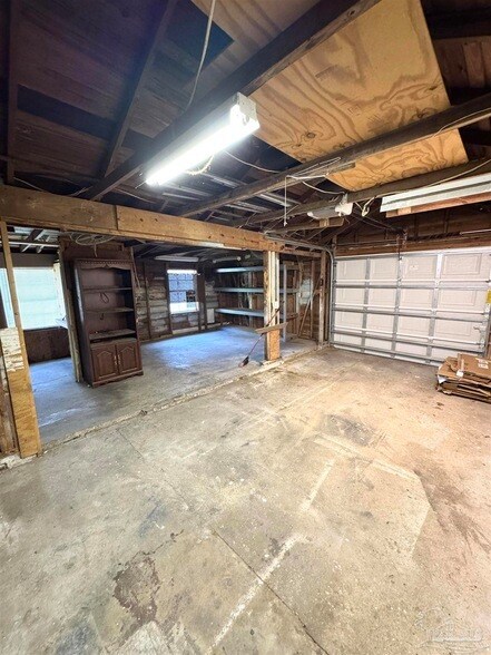 Building Photo - 1200 Wilson Ave