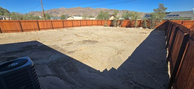 Building Photo - 13358 Verbena St