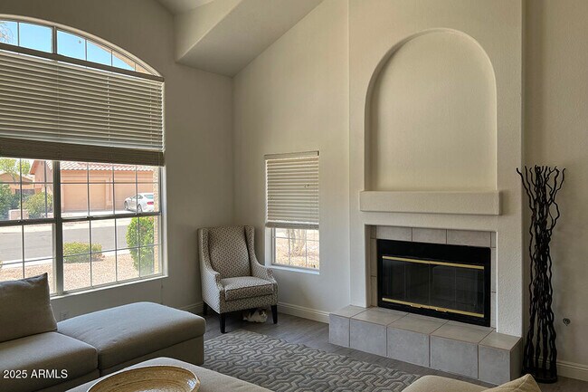 Building Photo - 7861 W Kerry Ln