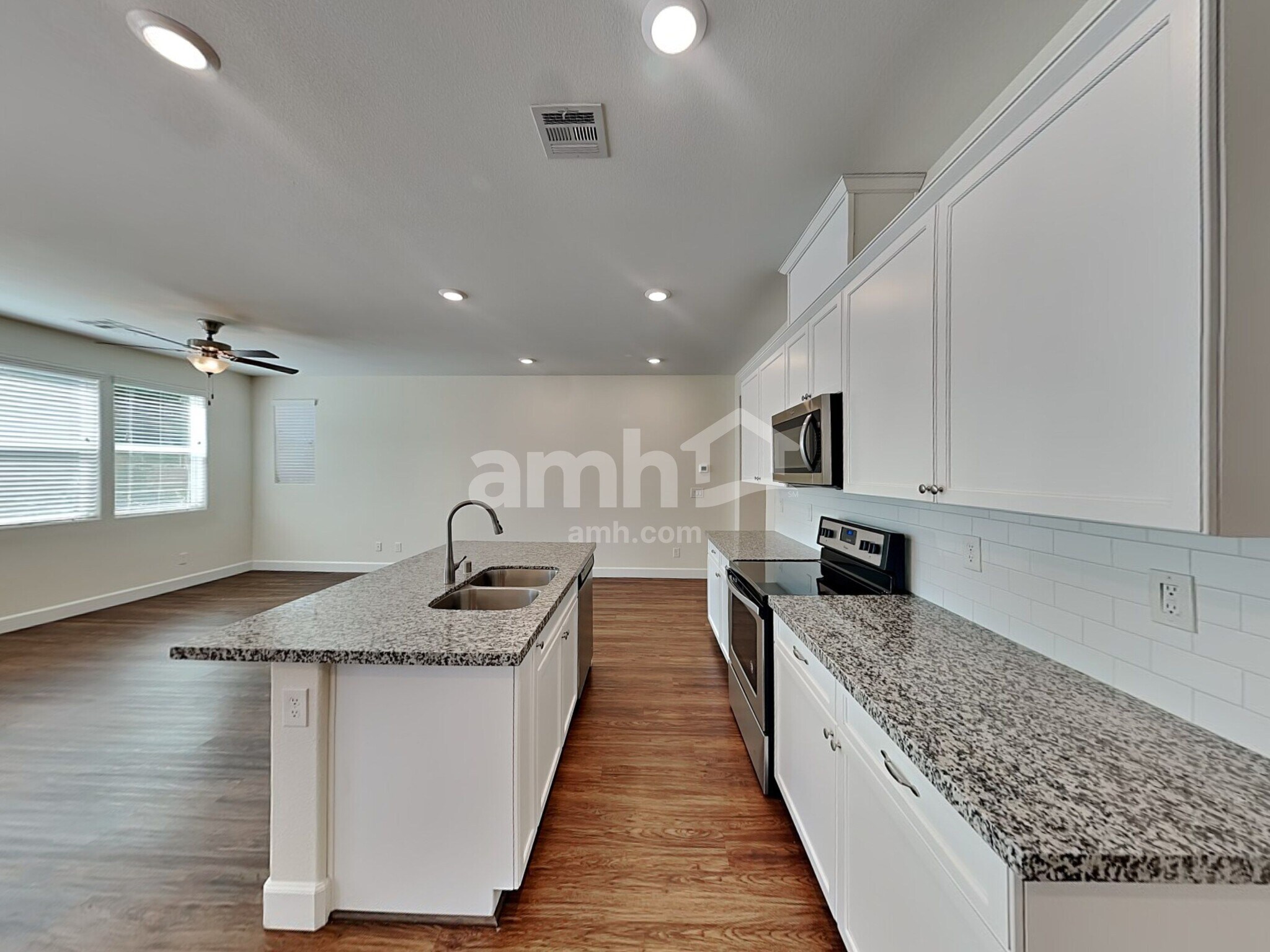 Building Photo - 9259 Baylee Bay Ct