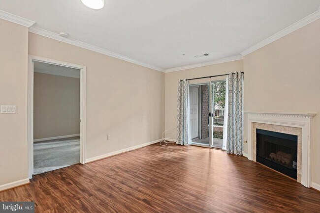 Building Photo - 2204 Westcourt Ln