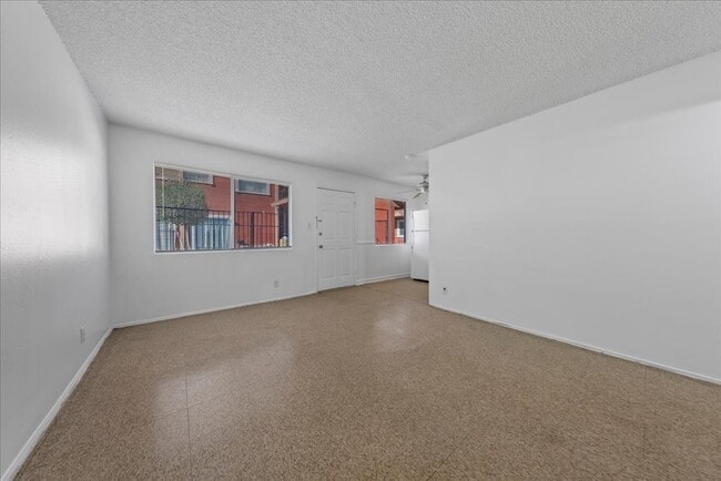 Building Photo - 521 S Maryland Pkwy