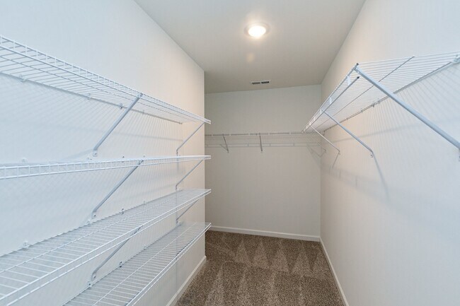 Building Photo - 38 Thunderhill, Clayton